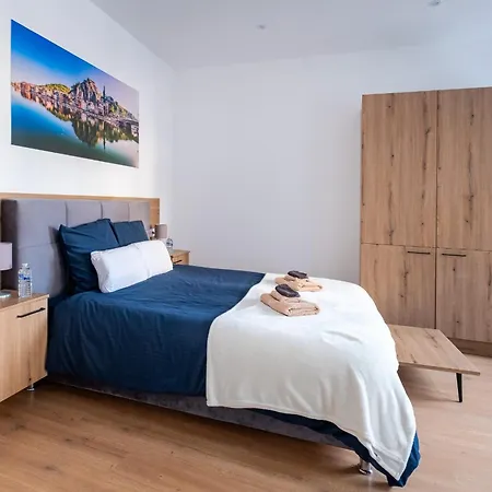 Nomad Apartments - Vue Collegiale Dinant Room photo