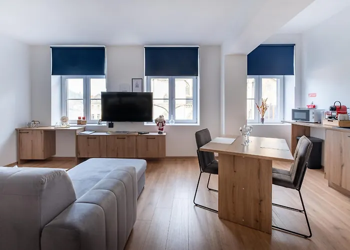 Nomad Apartments - Vue Collegiale